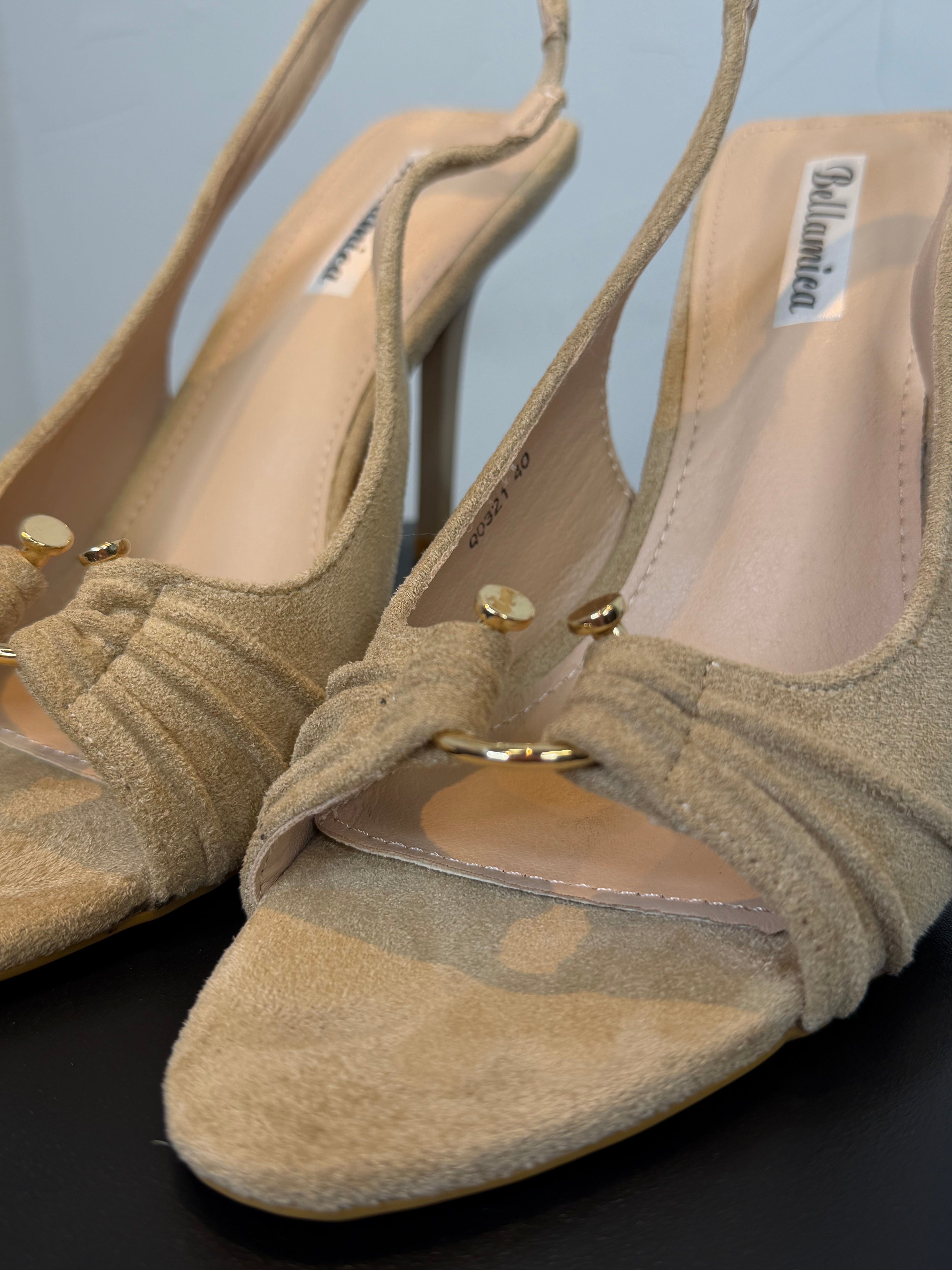Sandalo hola