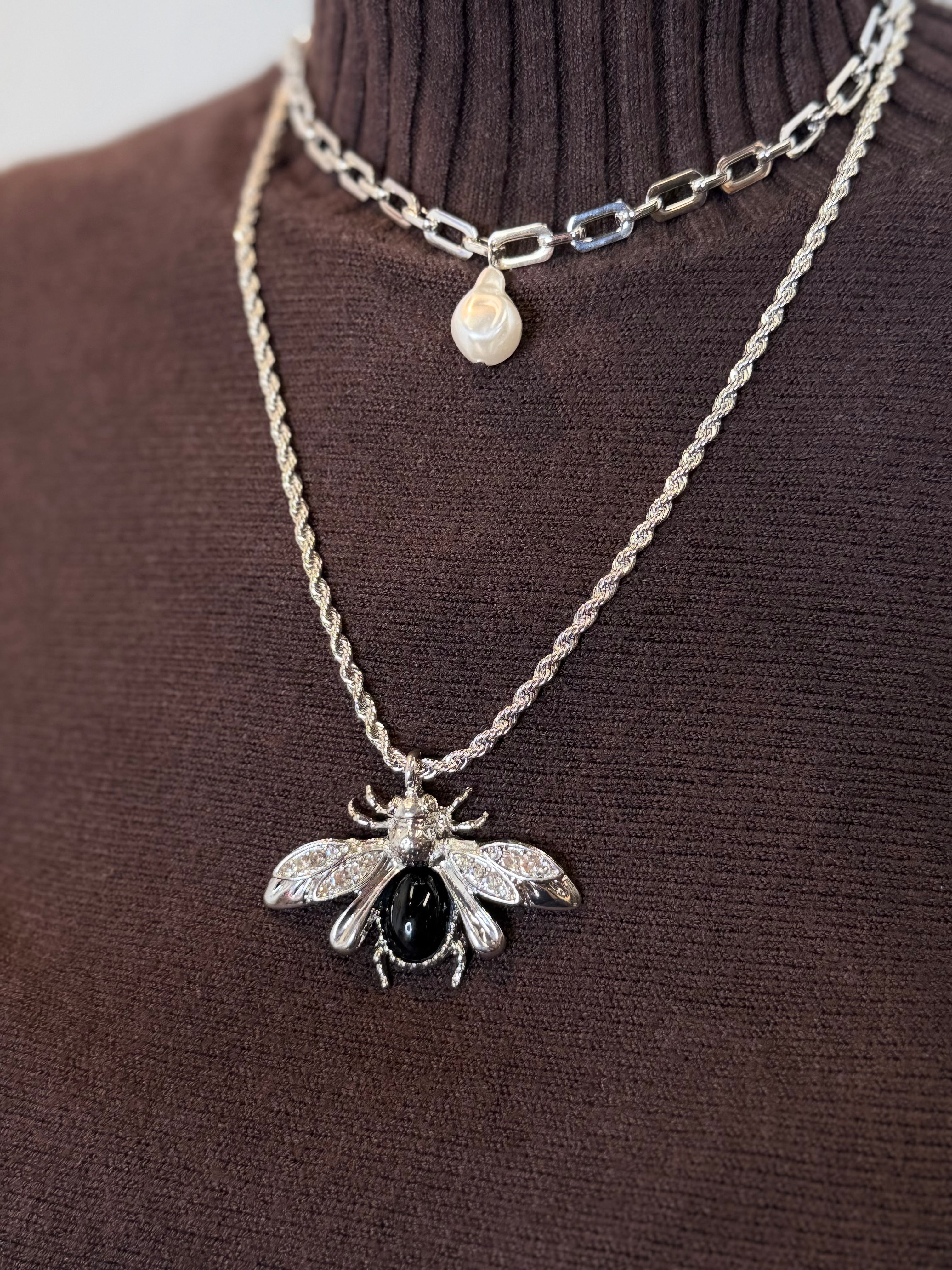 Collana Ape