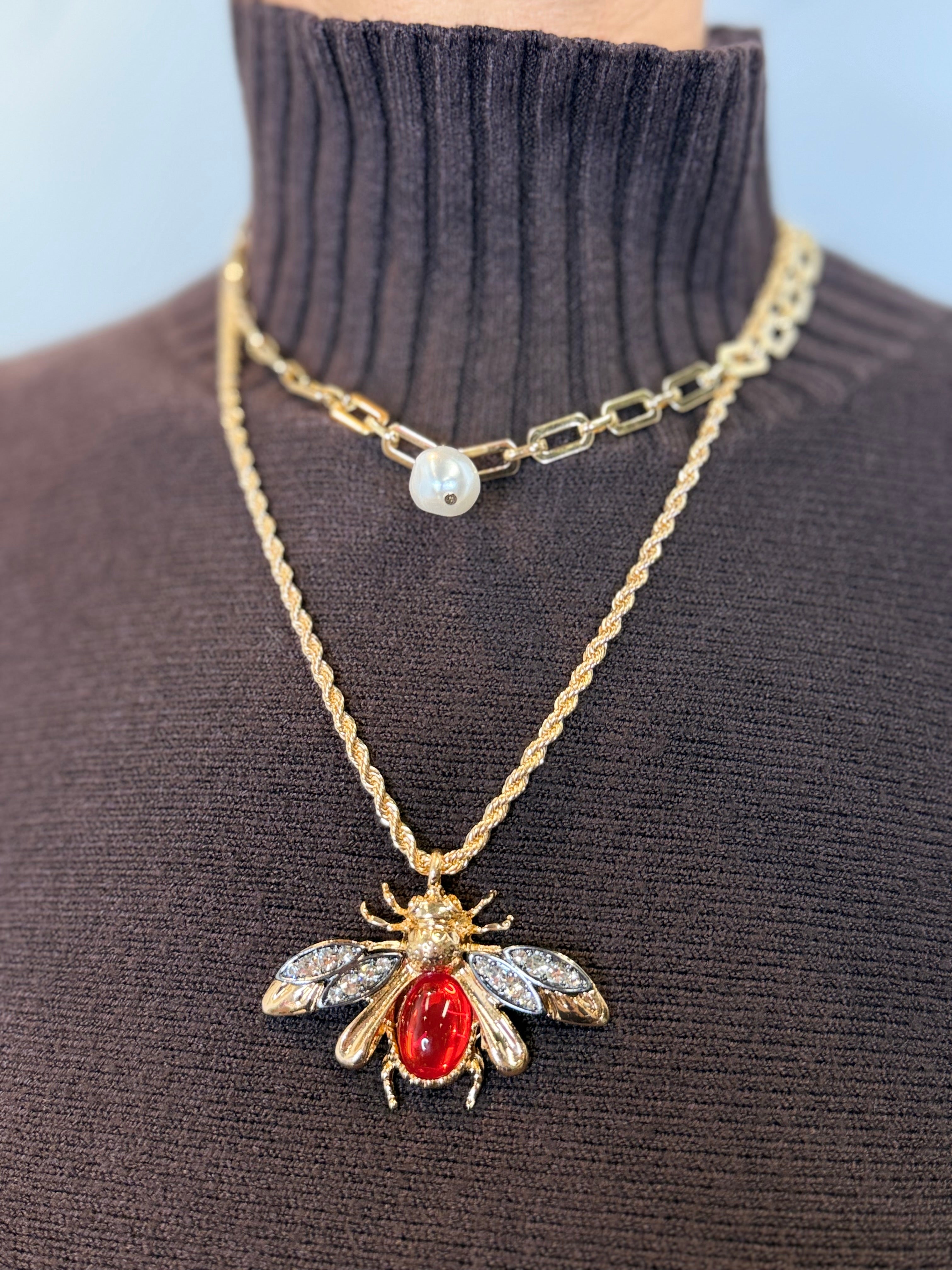 Collana Ape