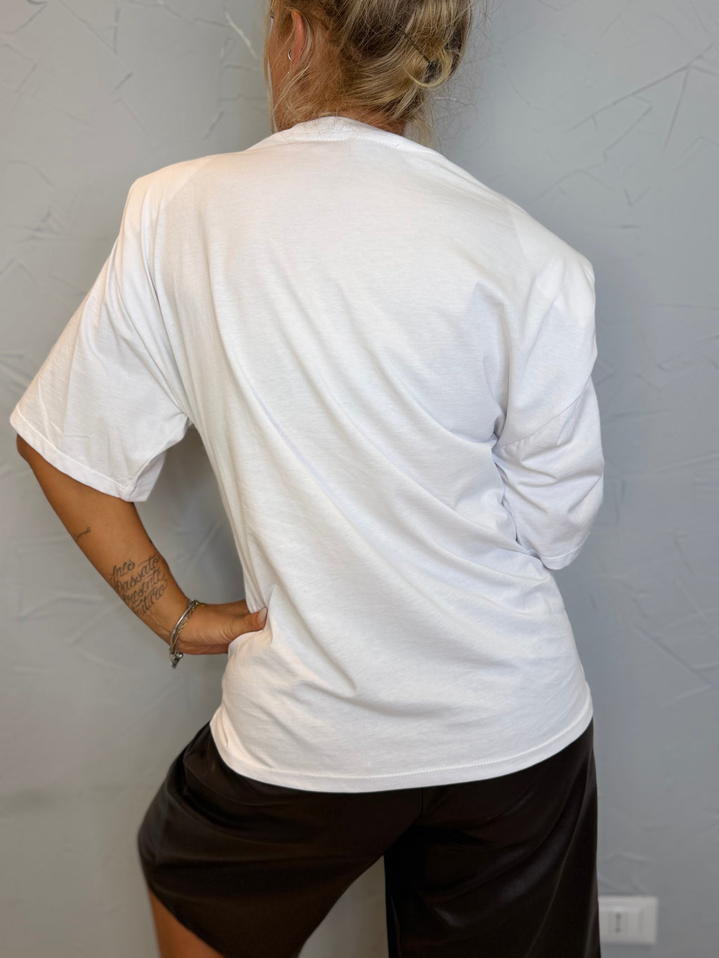 T-shirt spallina