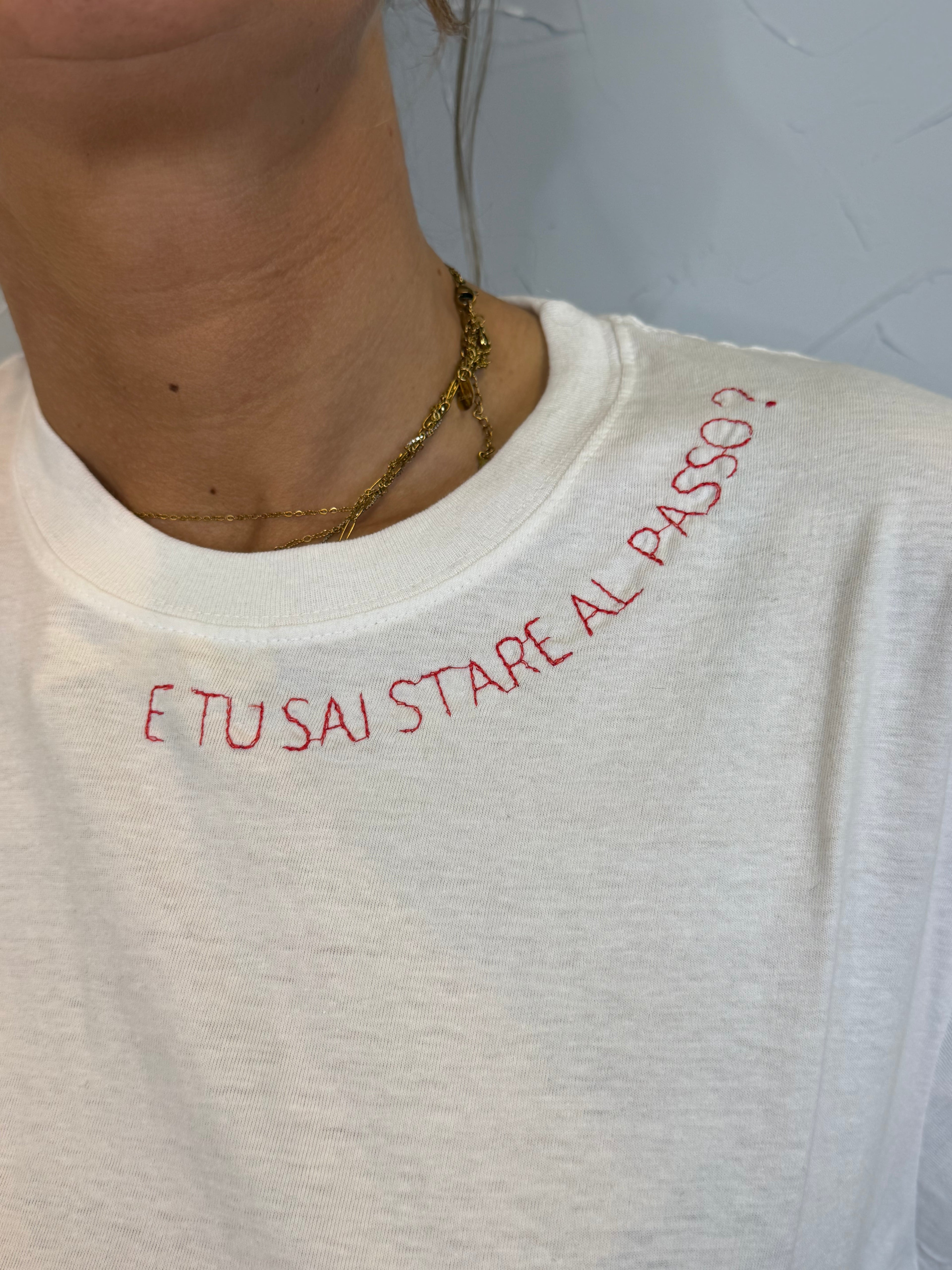 T-shirt Stare al passo