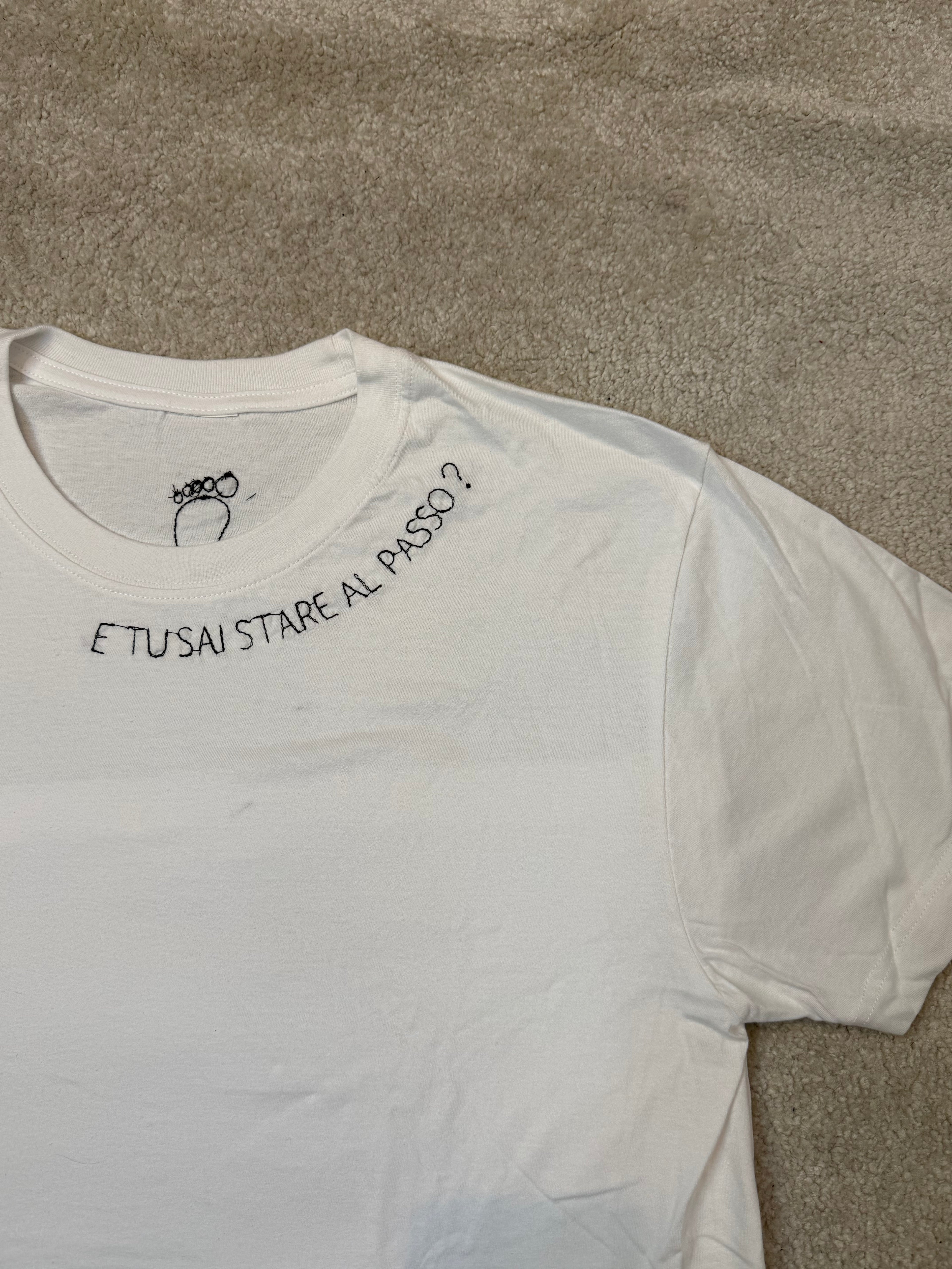 T-shirt Stare al passo